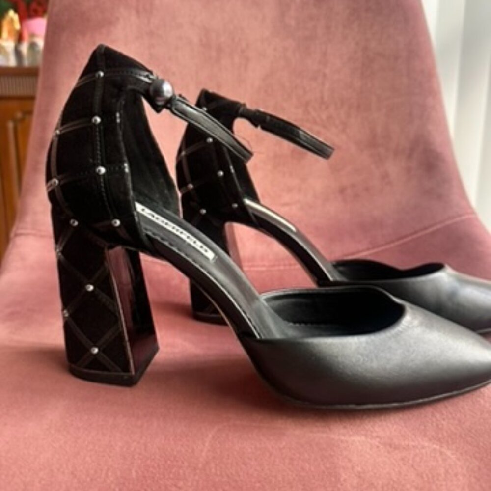 Karl Lagerfeld Women's Gracyn Black Leather Quilted Ankle Strap Heels, Sz 9